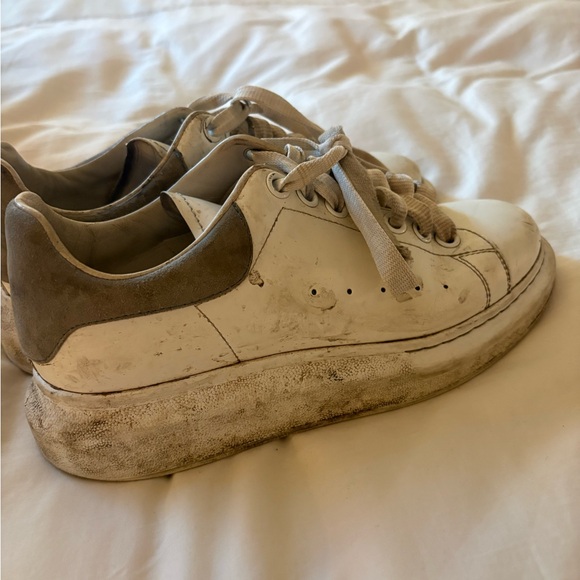Alexander McQueen Sneakers - Picture 5 of 9
